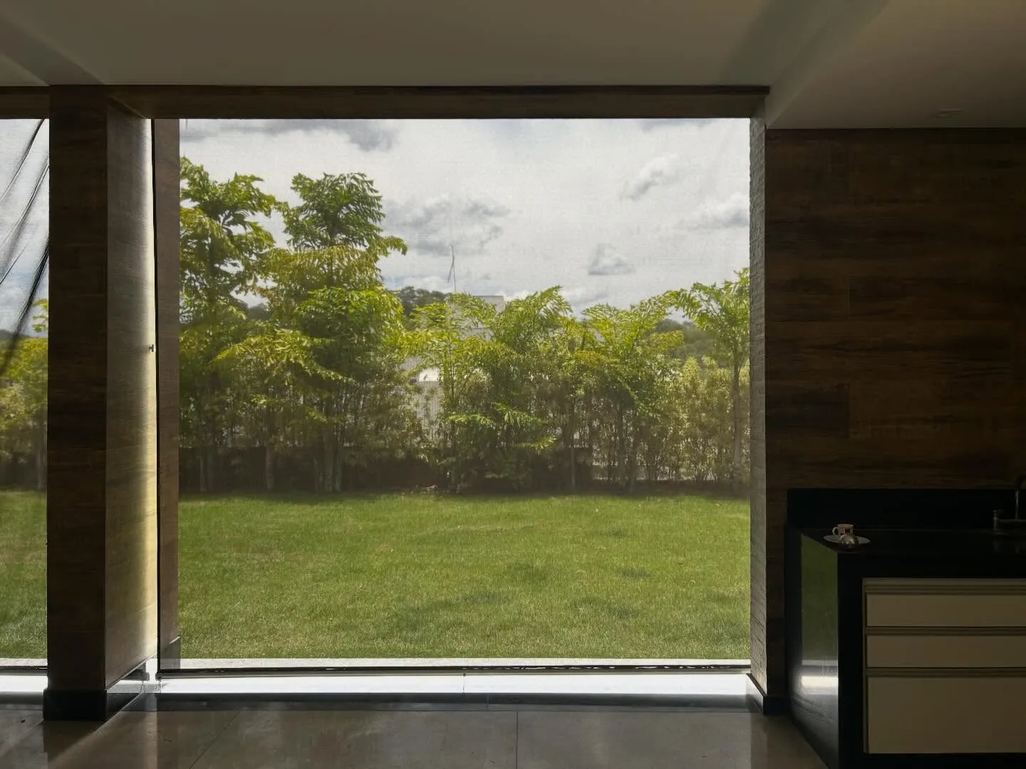 Revisão de estrutura de toldo